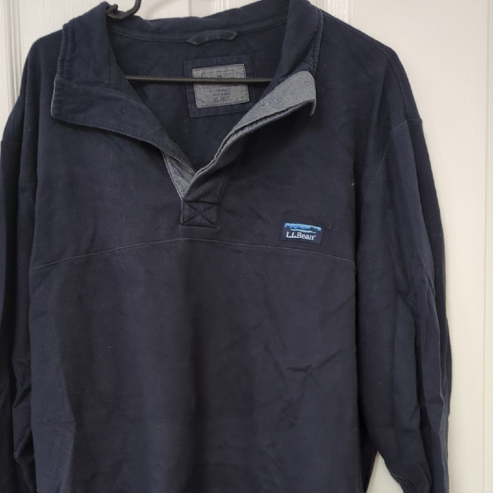 L.L. Bean Men's Dark Blue Pullover Sweatshirt